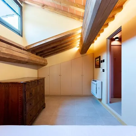 Sdrucciolo Dei Pitti Fourth Floor *