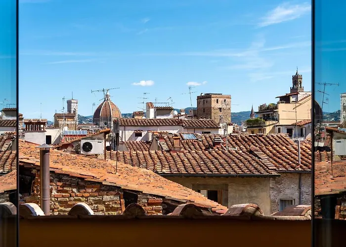 Sdrucciolo Dei Pitti Fourth Floor Apartment